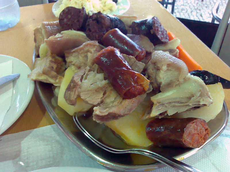 Cozido à Portuguesa: A Hearty Tradition in Portuguese Cuisine